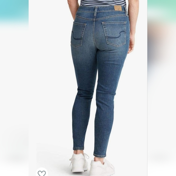 12S Signature Levi Strauss Mid Rise Super Skinny Jeans NWT - Picture 3 of 11
